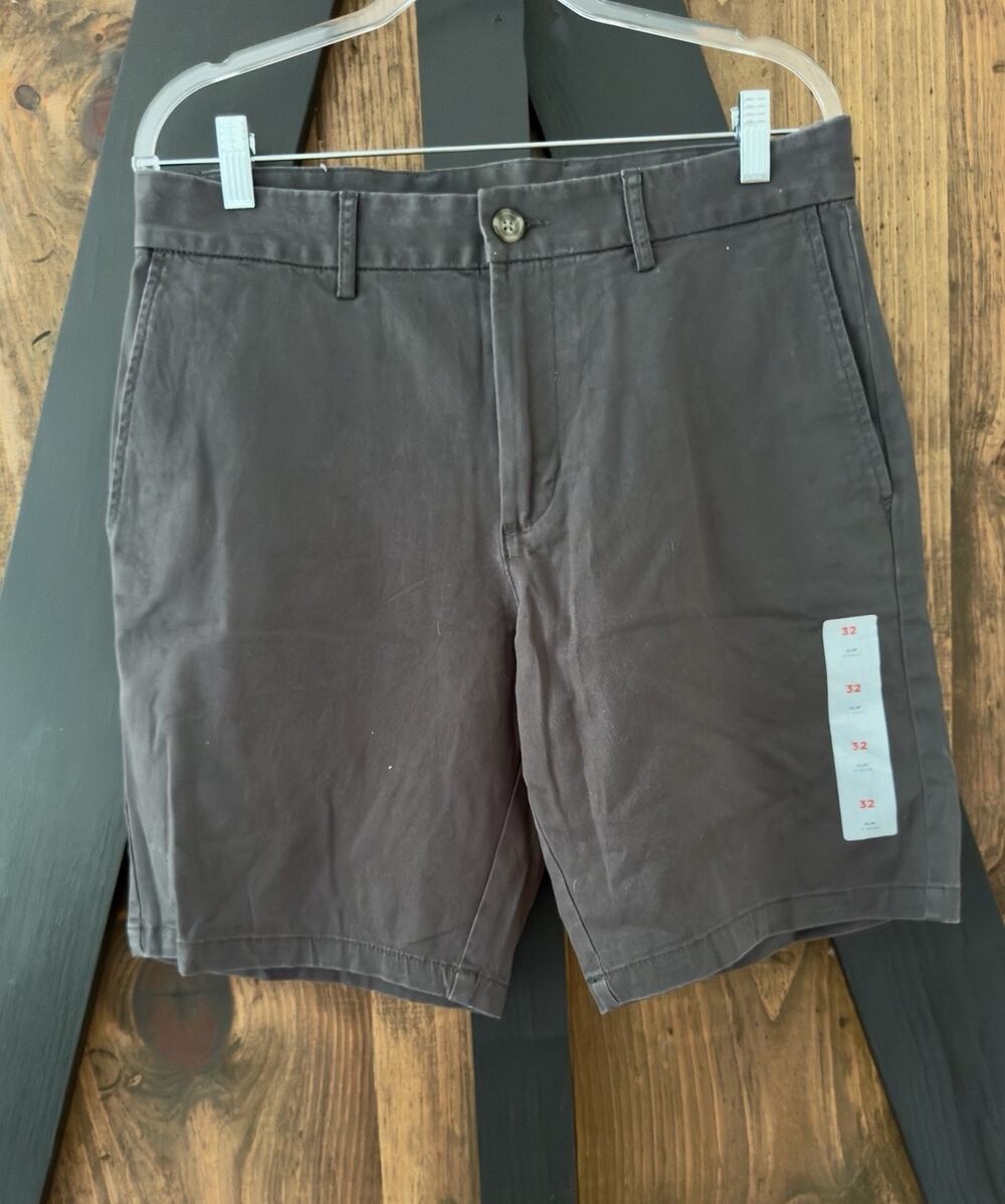 Old Navy Men’s Built in Flex 9” Inseam Shorts Gray Casual Cotton Size 32 NWT